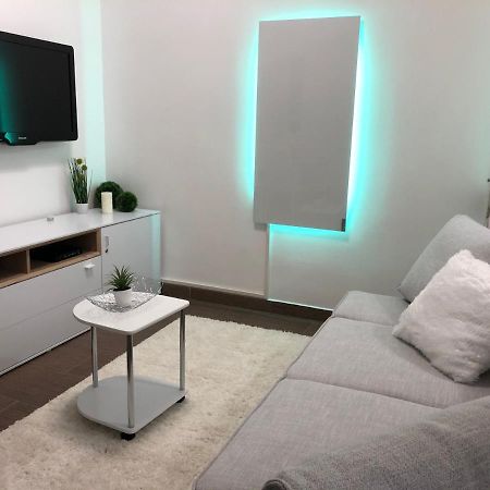 Modern Center Studio Under The Castle II Free Parking Apartment Ljubljana Exterior photo