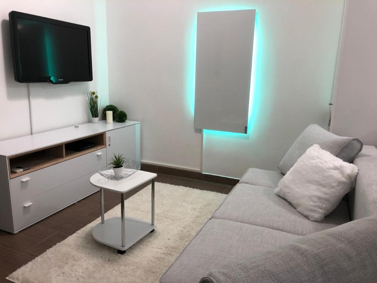Modern Center Studio Under The Castle II Free Parking Apartment Ljubljana Exterior photo